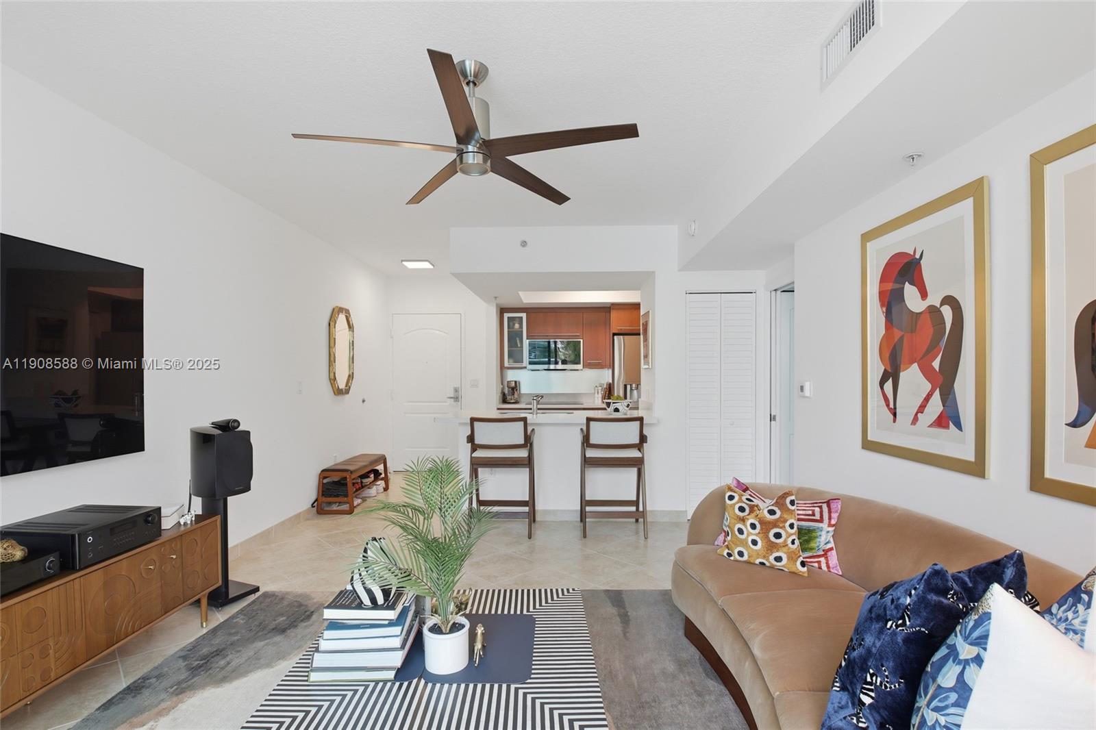 image The Cosmopolitan9