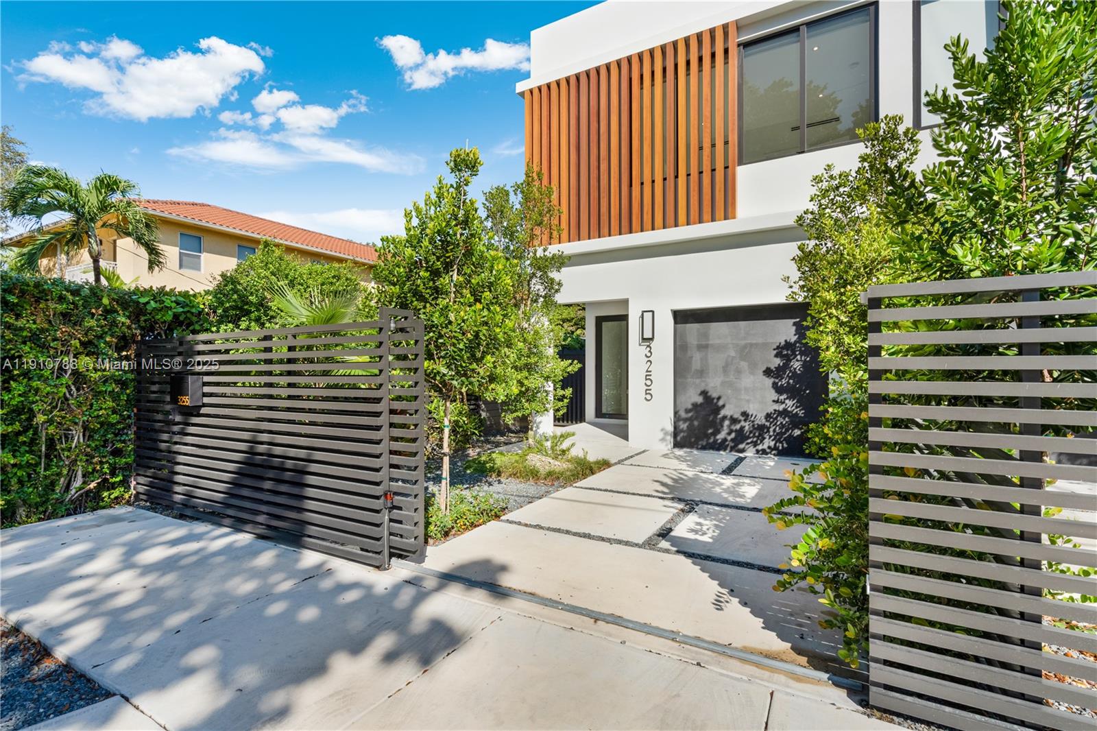 3255 Percival Ave #3255 Coconut Grove, FL 33133