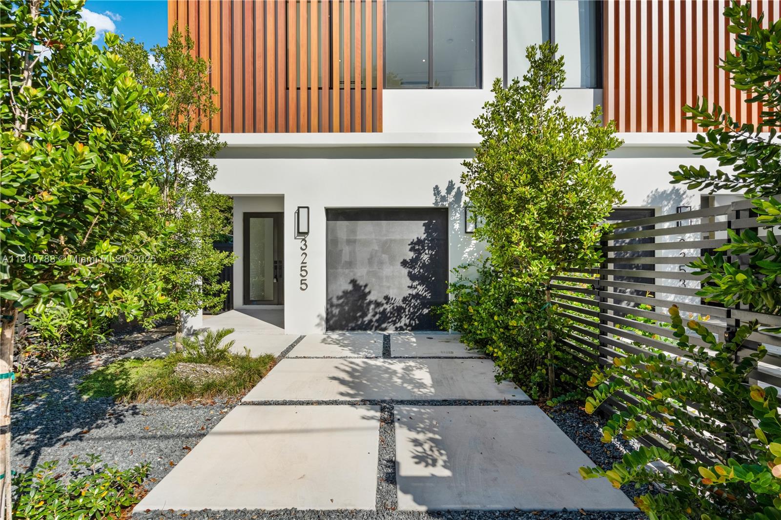 3255 Percival Ave #3255 Coconut Grove, FL 33133