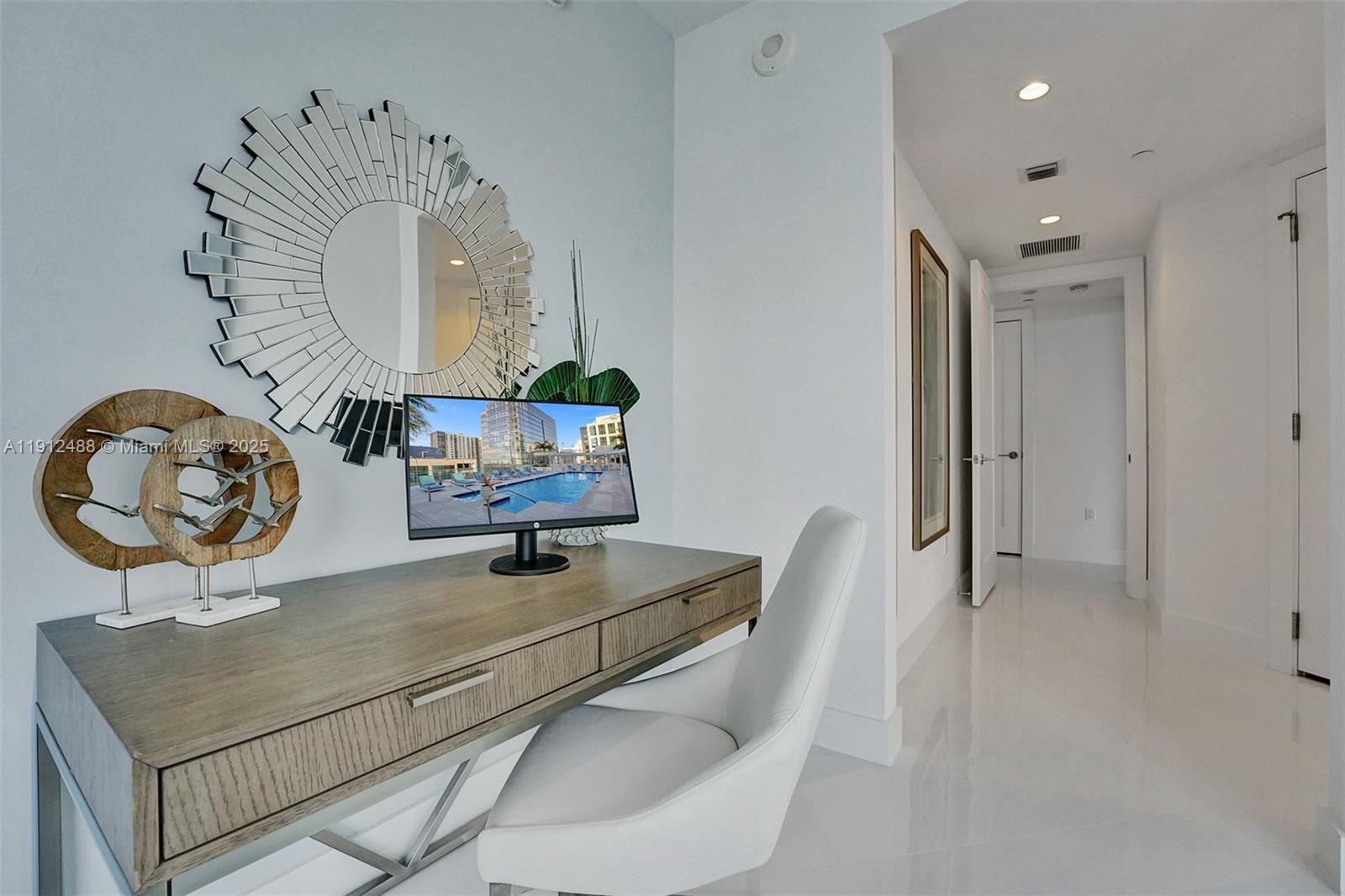 100 E Las Olas Blvd #3703 Fort Lauderdale, FL 33301