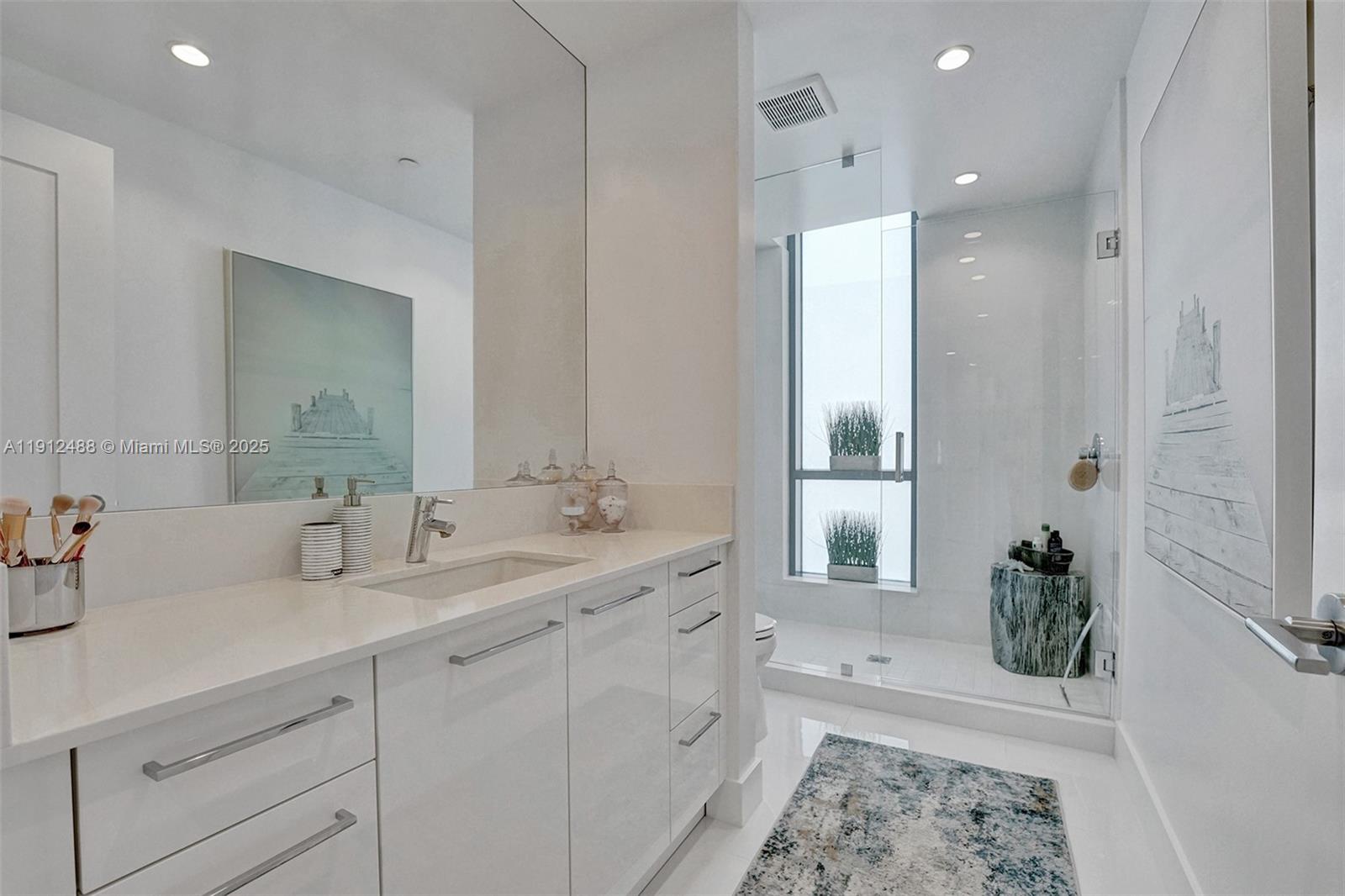 100 E Las Olas Blvd #3703 Fort Lauderdale, FL 33301