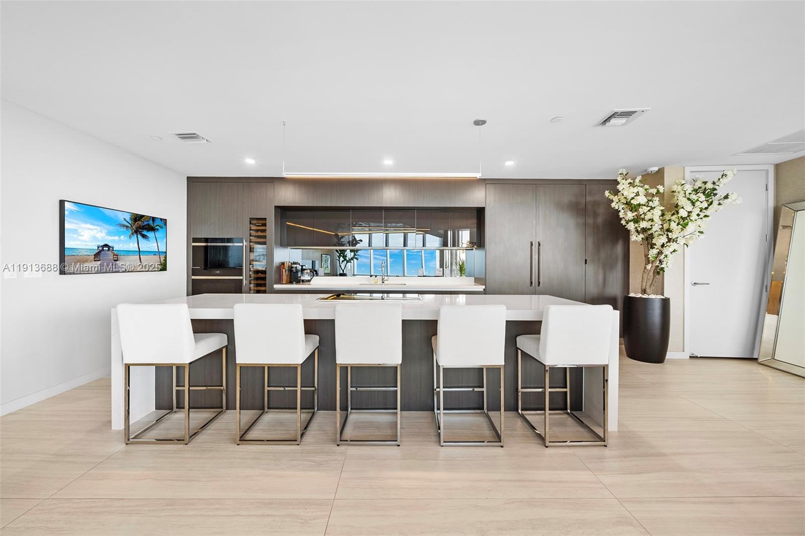 851 NE 1st Ave #5312 Miami, FL 33132