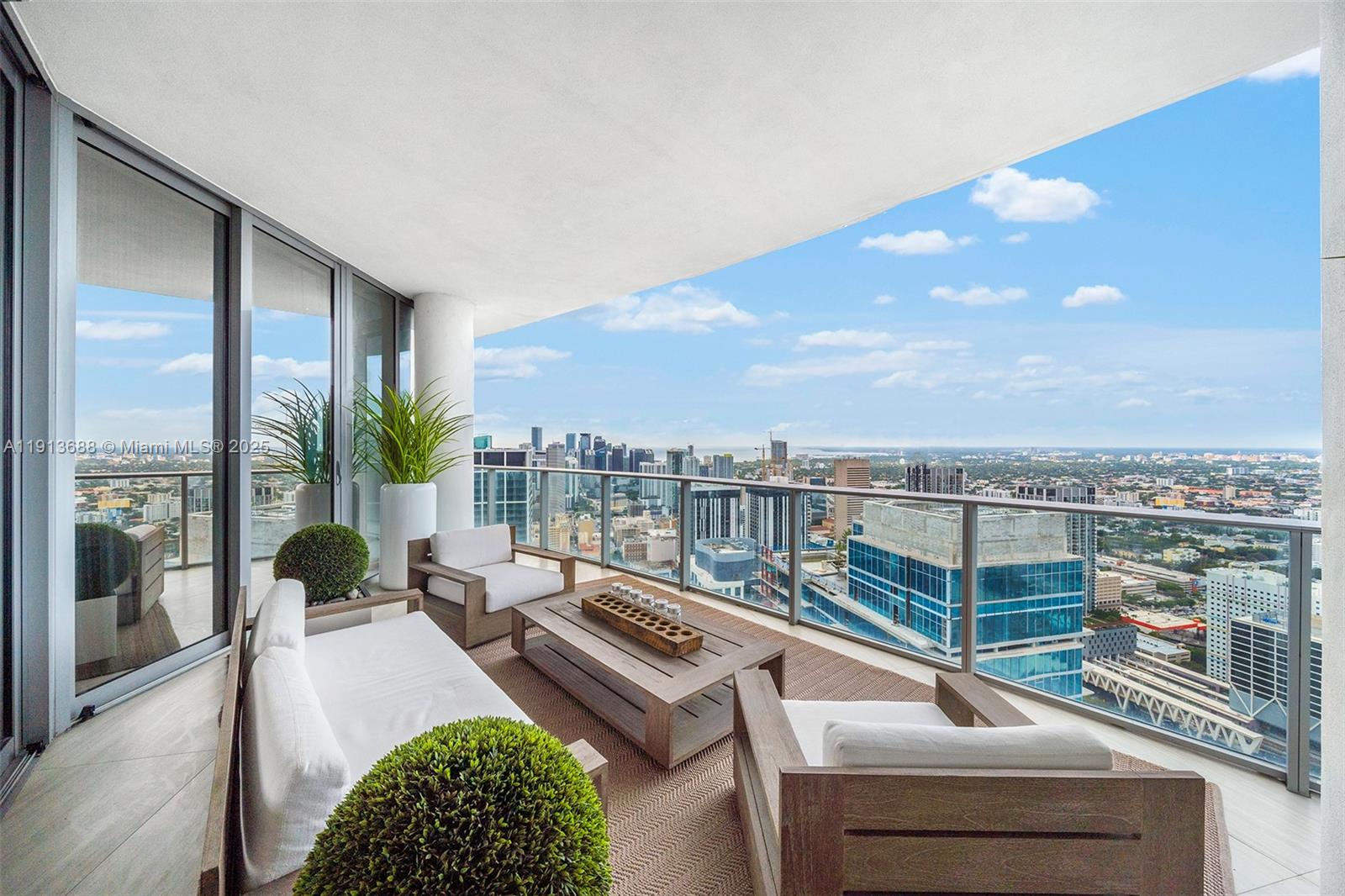 851 NE 1st Ave #5312 Miami, FL 33132