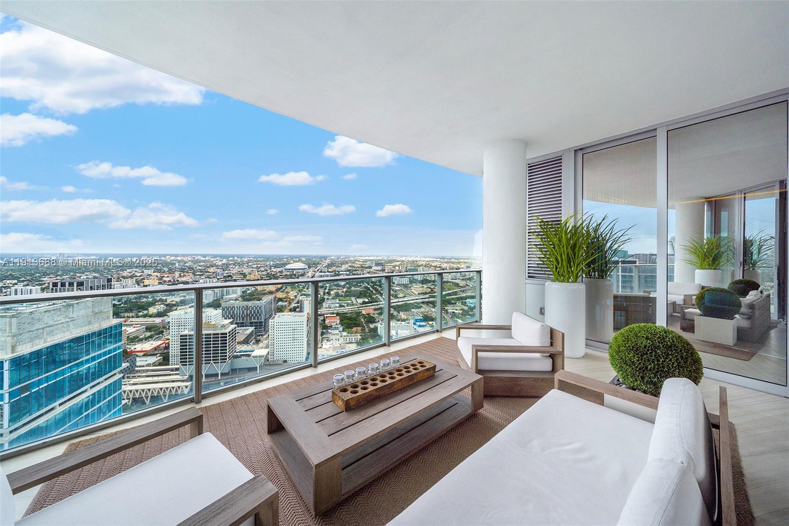 851 NE 1st Ave #5312 Miami, FL 33132