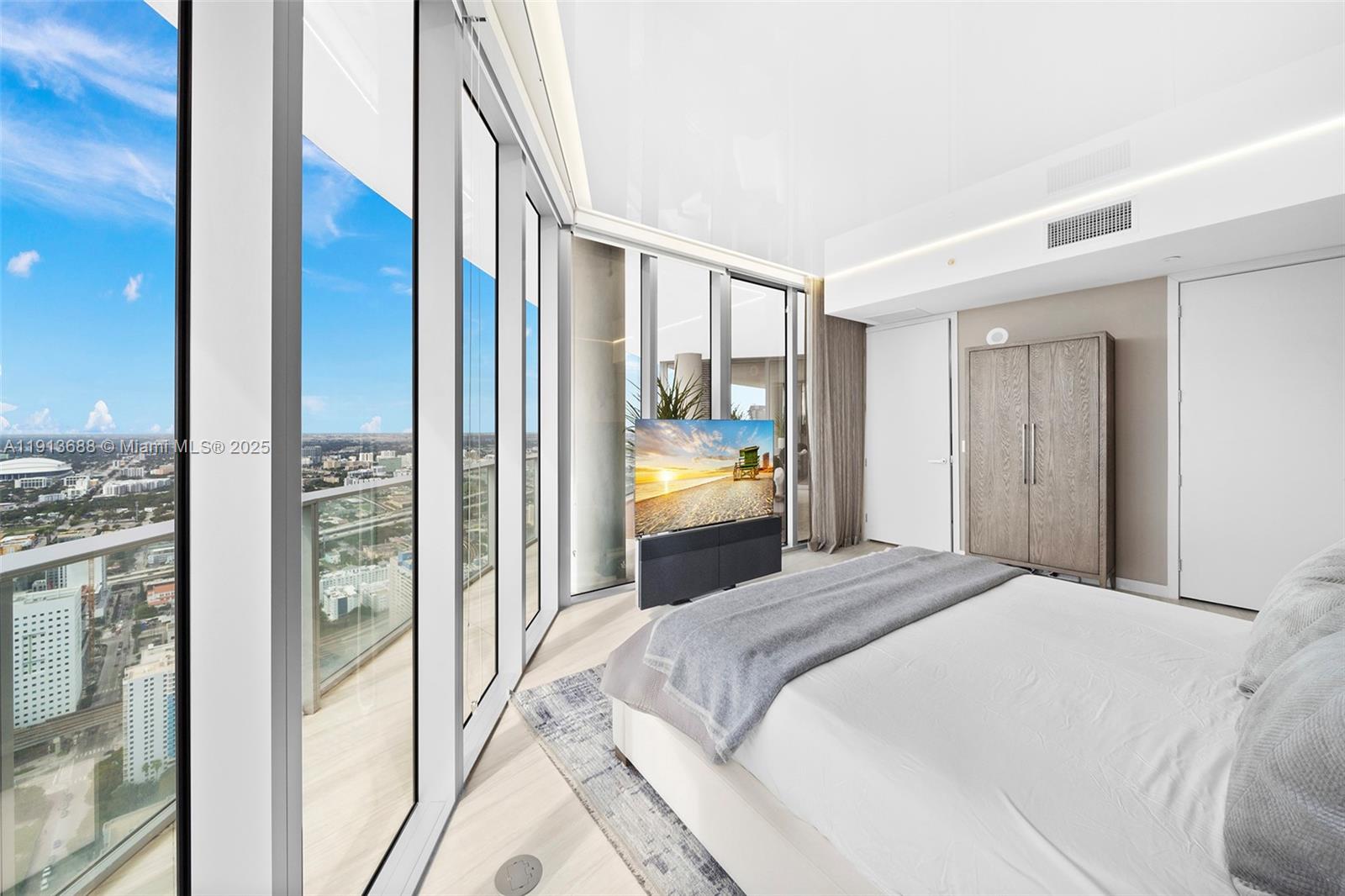 851 NE 1st Ave #5312 Miami, FL 33132