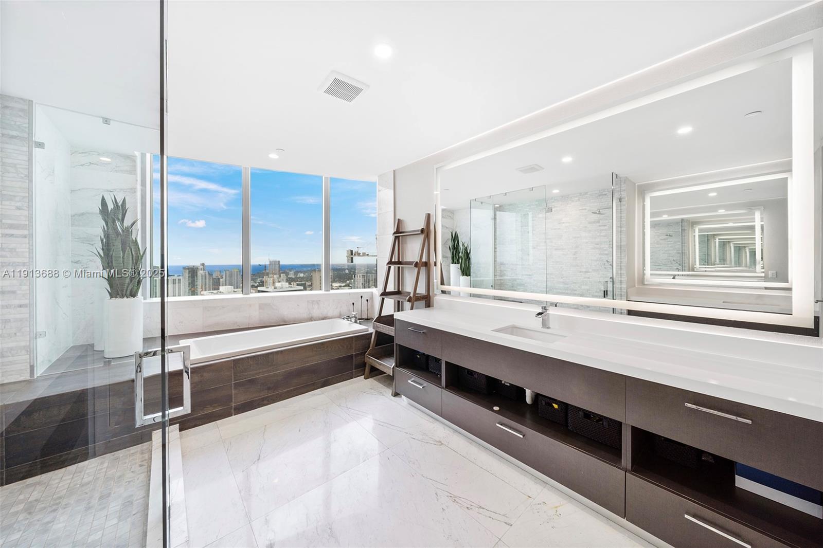 851 NE 1st Ave #5312 Miami, FL 33132