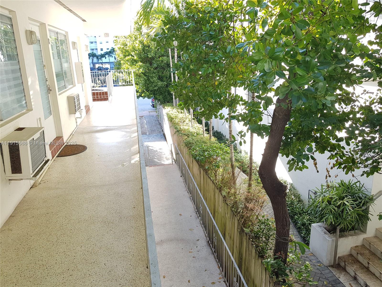 1021 Michigan Ave #10 Miami Beach, FL 33139