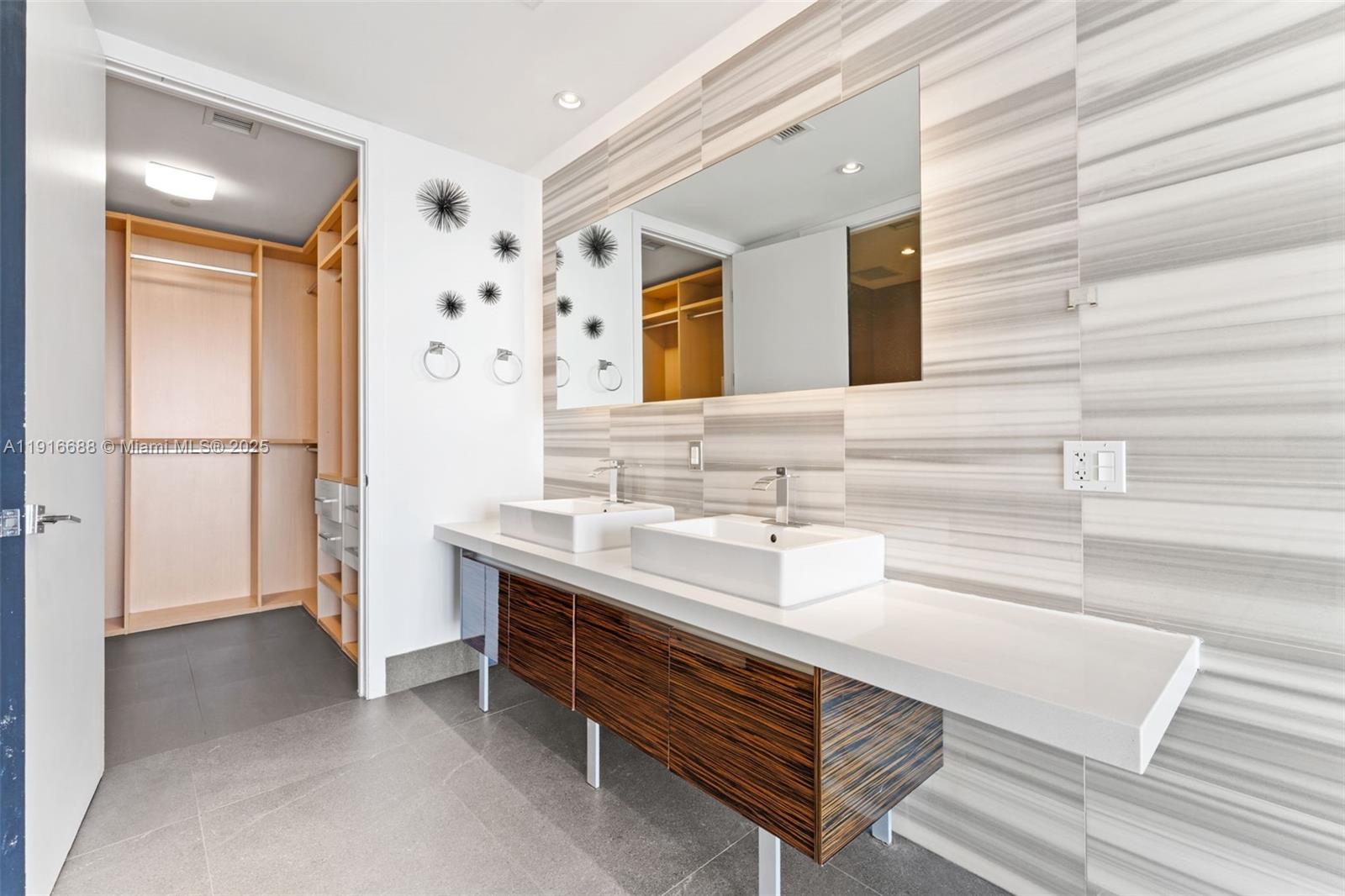 image Marquis Residences18