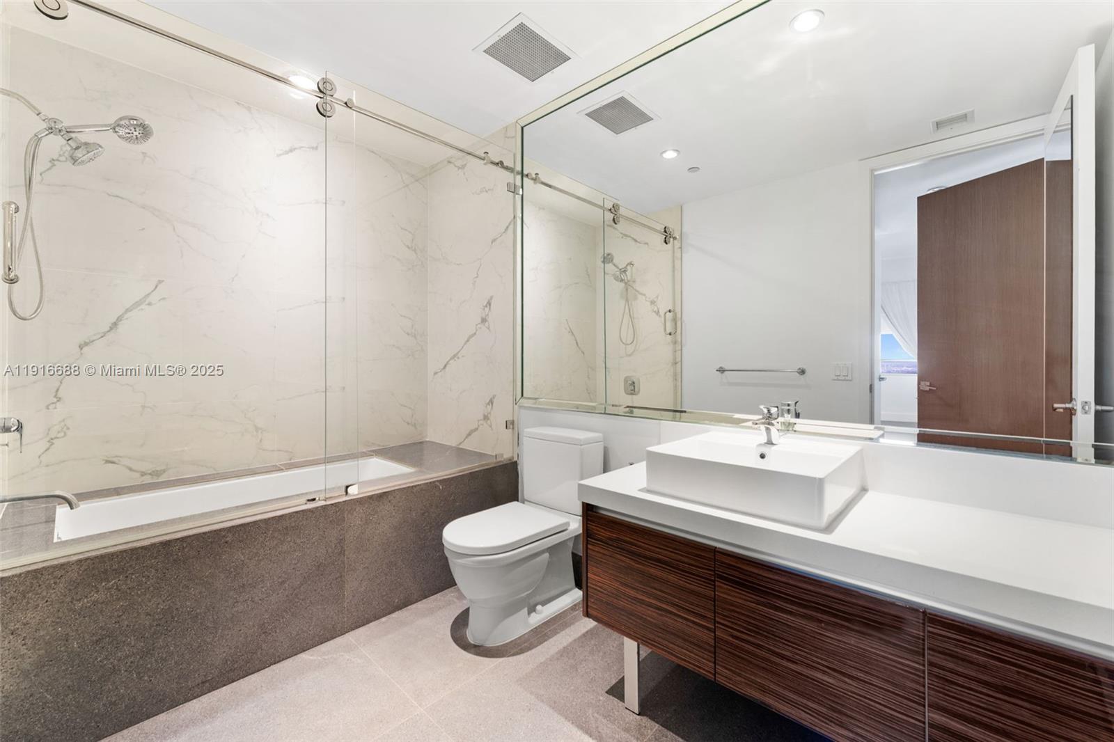 image Marquis Residences22