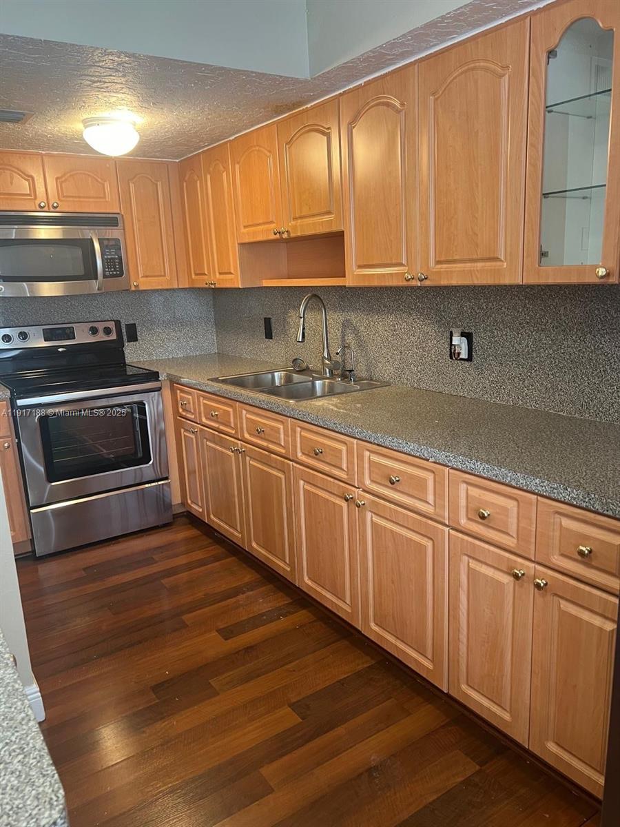 5306 W 26th Ave #102 Hialeah, FL 33016