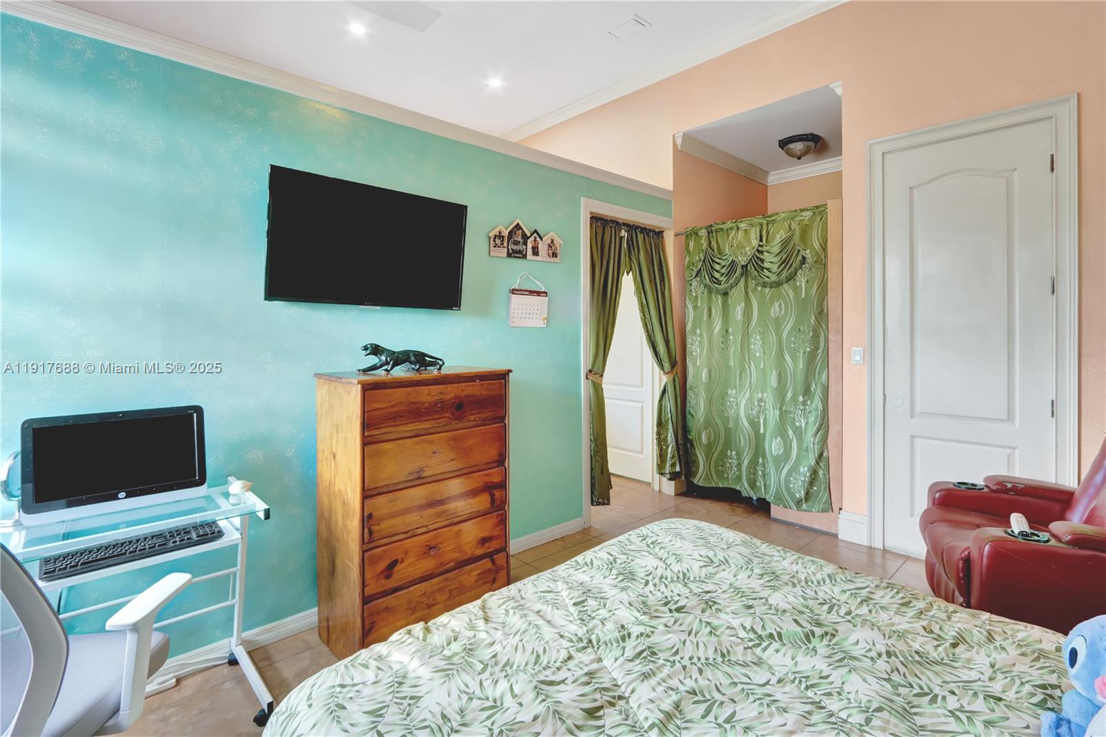 20455 SW 154th Ave Miami, FL 33187