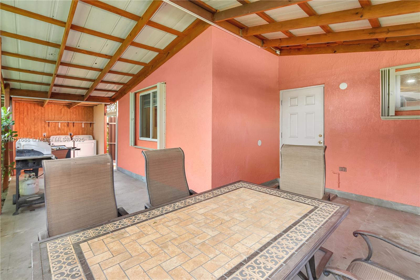 20455 SW 154th Ave Miami, FL 33187