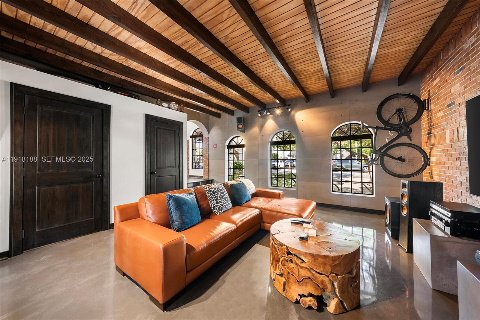 1650 SW 16th St Miami, FL 33145