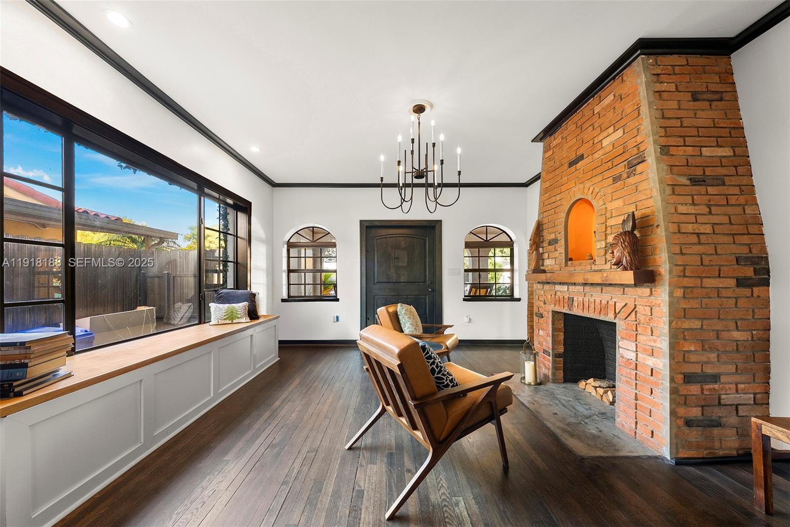 1650 SW 16th St Miami, FL 33145