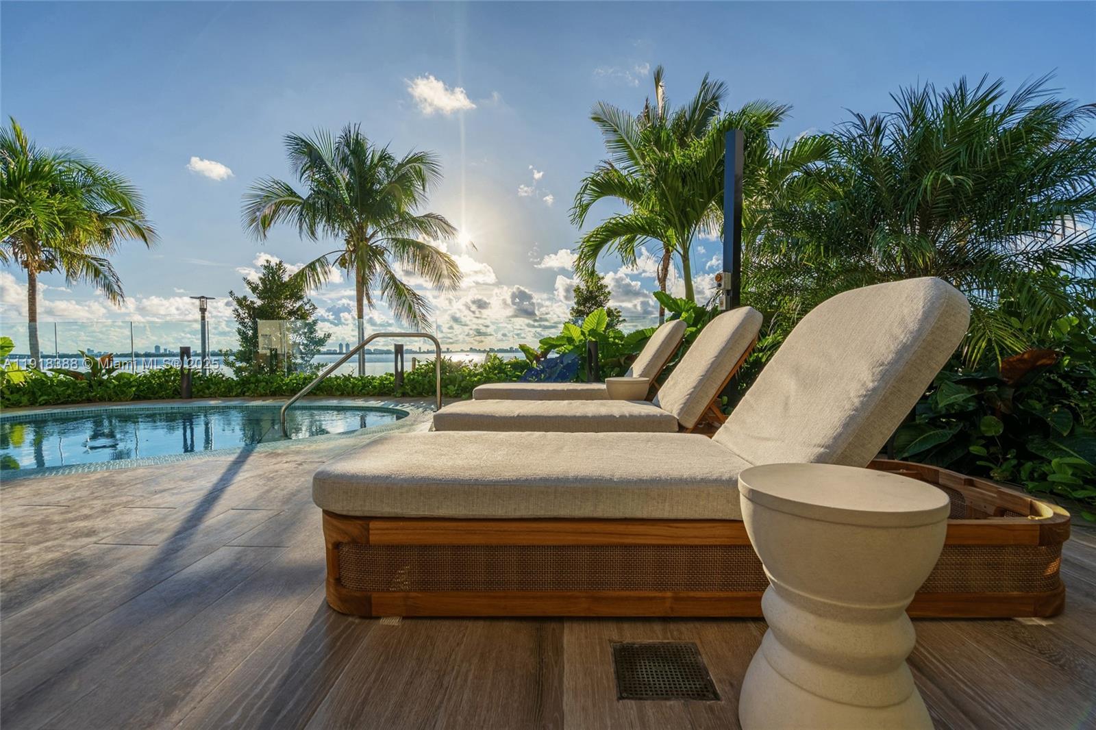 700 NE 24th St #2405 Miami, FL 33137