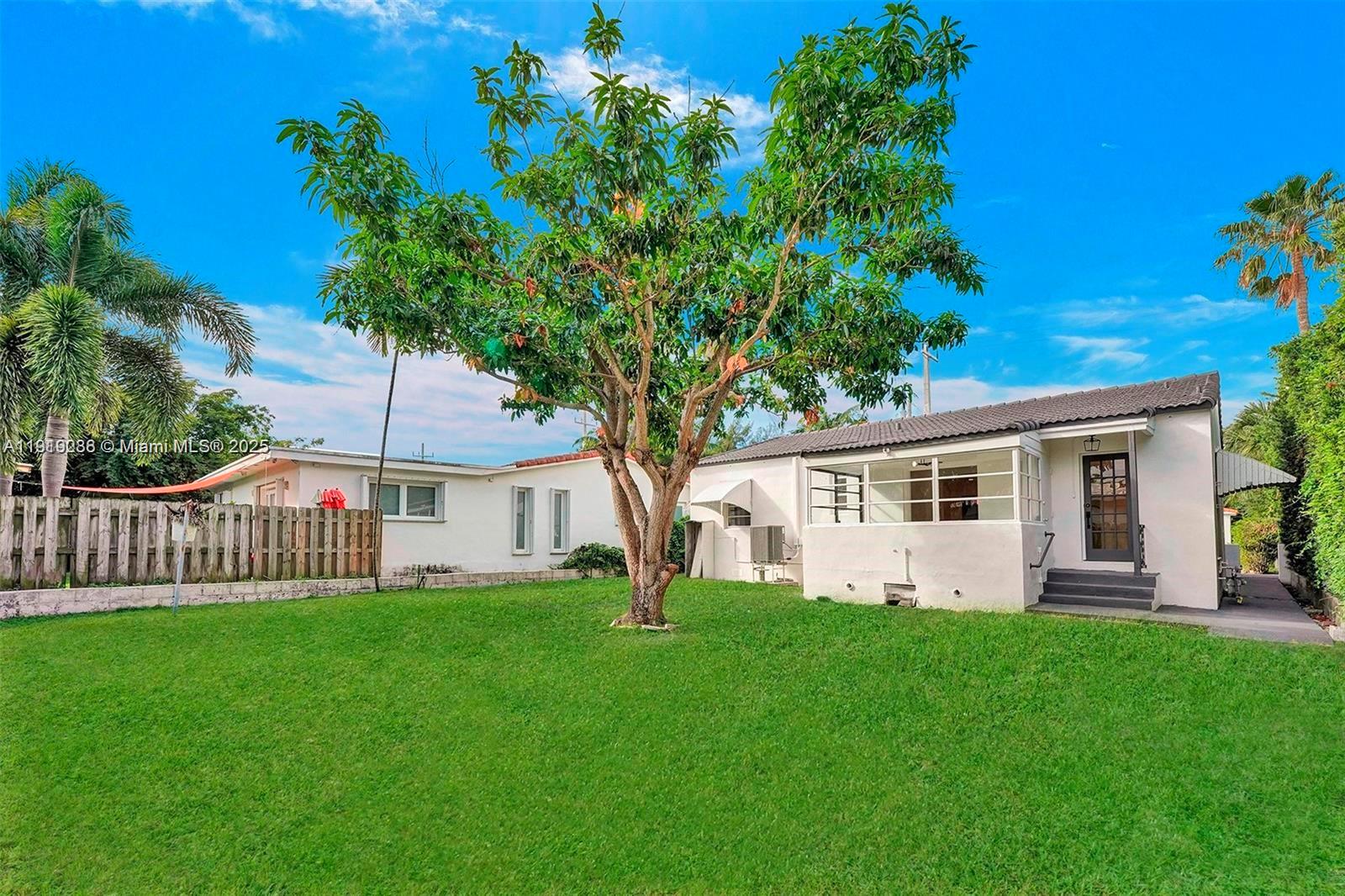 9173 Byron Ave Surfside, FL 33154