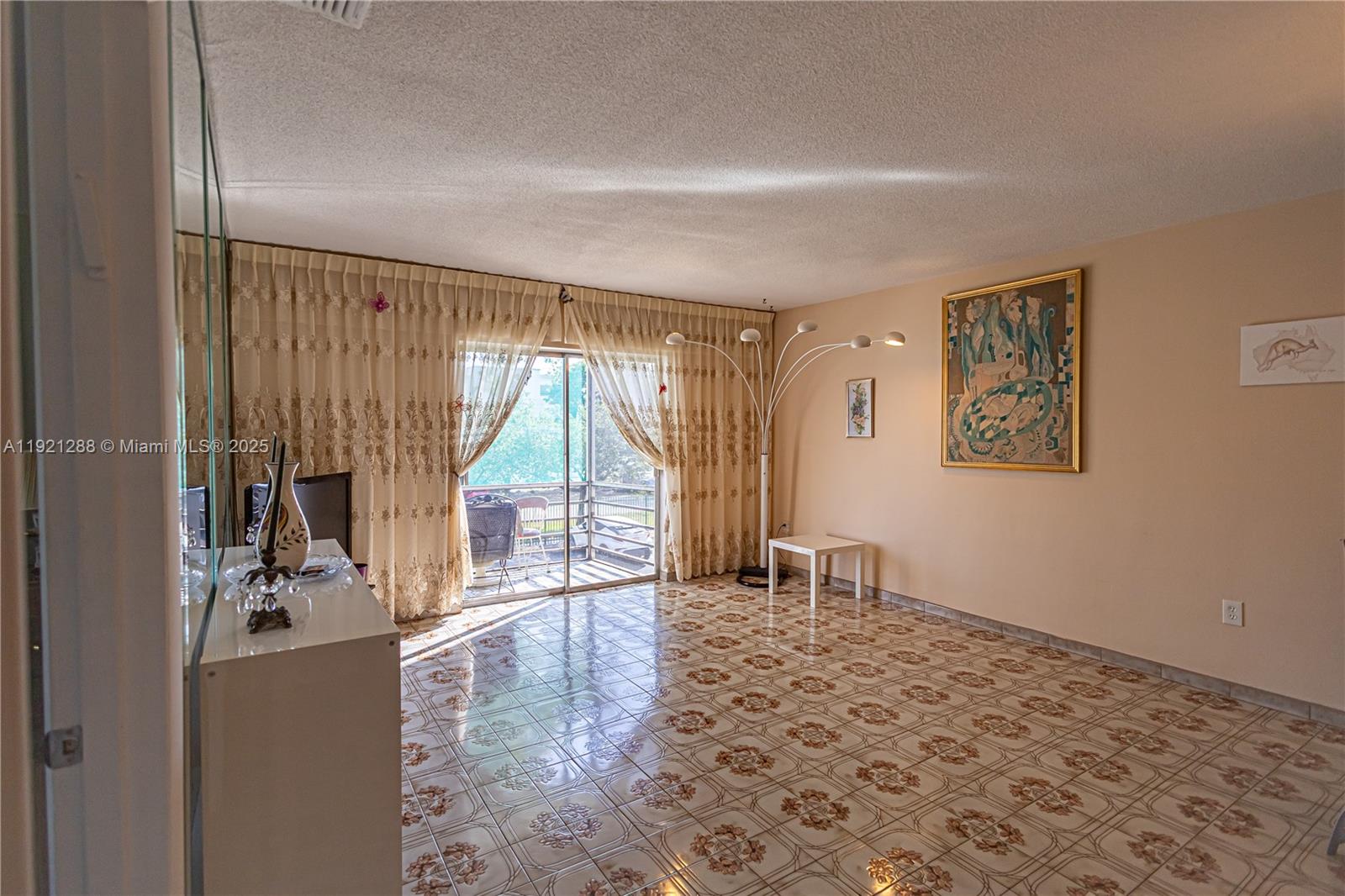 16790 NE 14th Ave #215