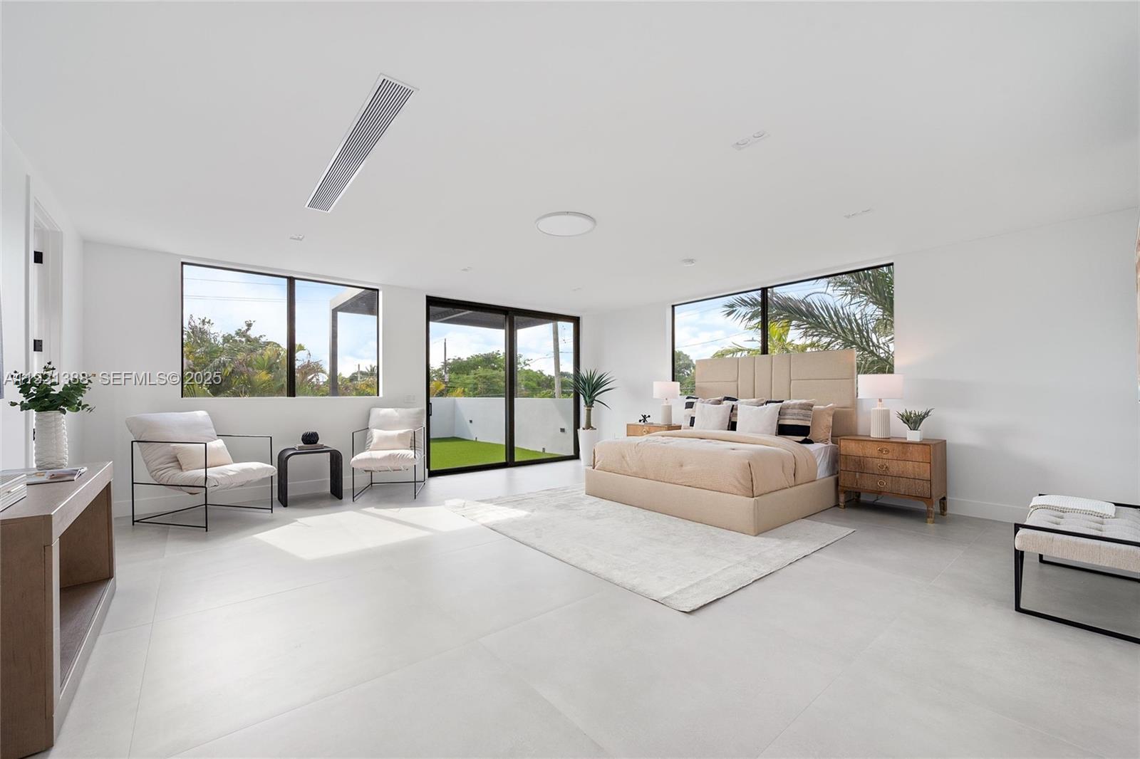 4235 NW 1st Ave Miami, FL 33127