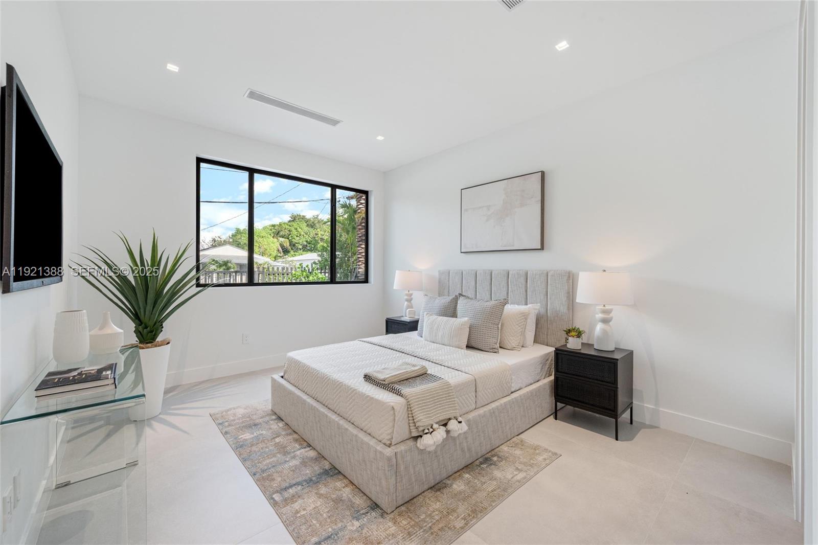 4235 NW 1st Ave Miami, FL 33127