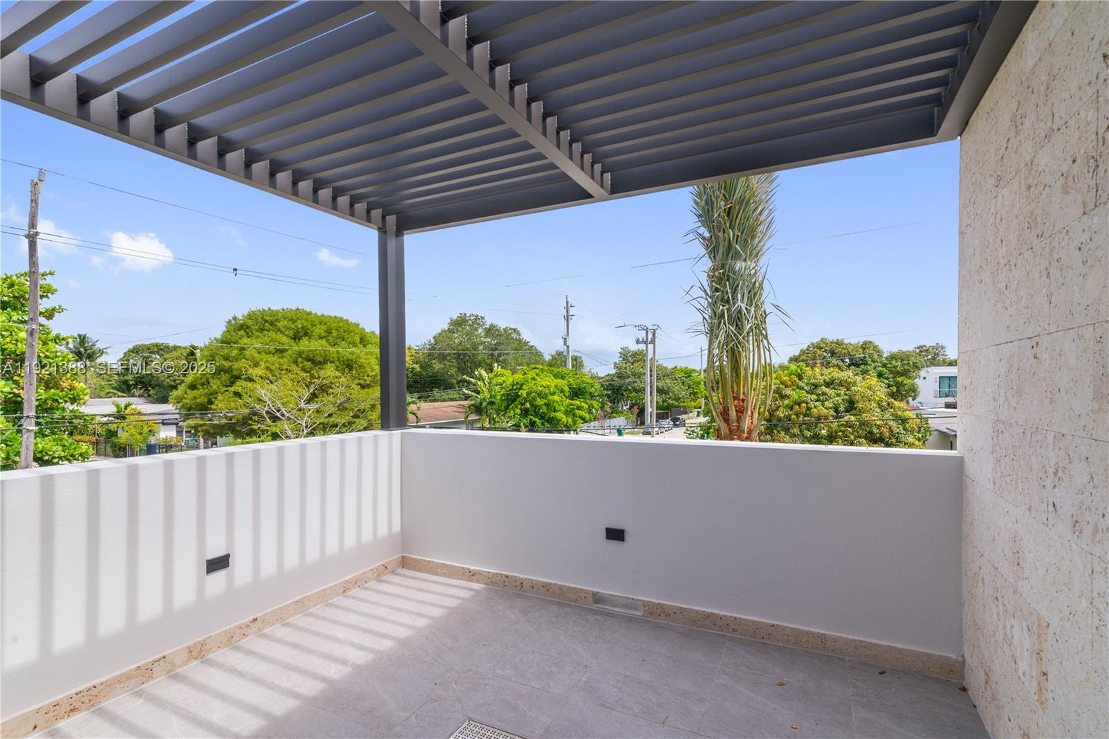 4235 NW 1st Ave Miami, FL 33127