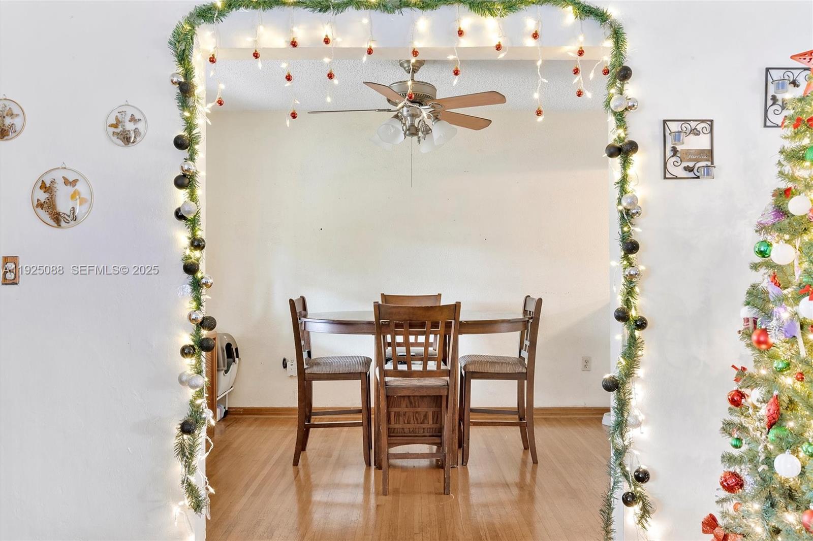 355 W 54th St Hialeah, FL 33012