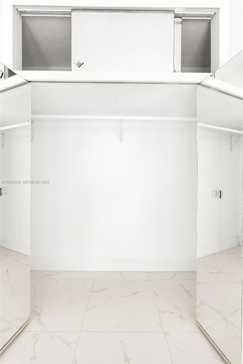 1820 James Ave #2A Miami Beach, FL 33139