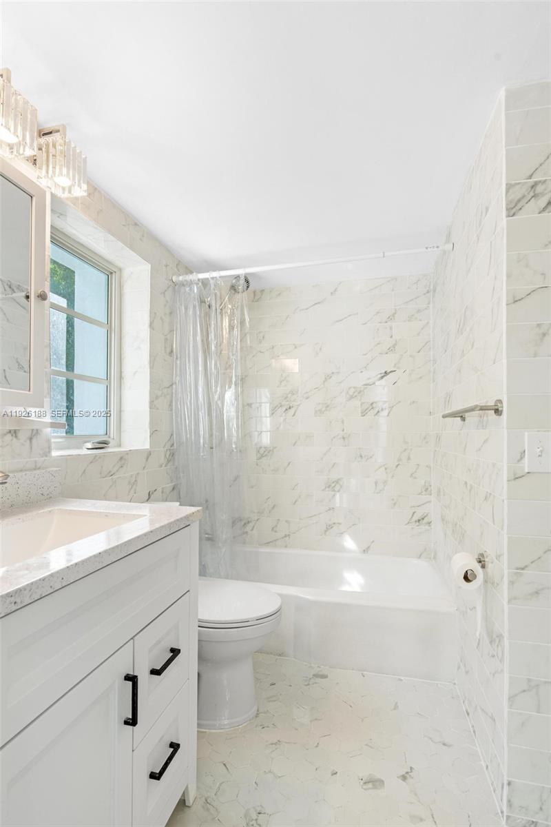 1820 James Ave #2A Miami Beach, FL 33139