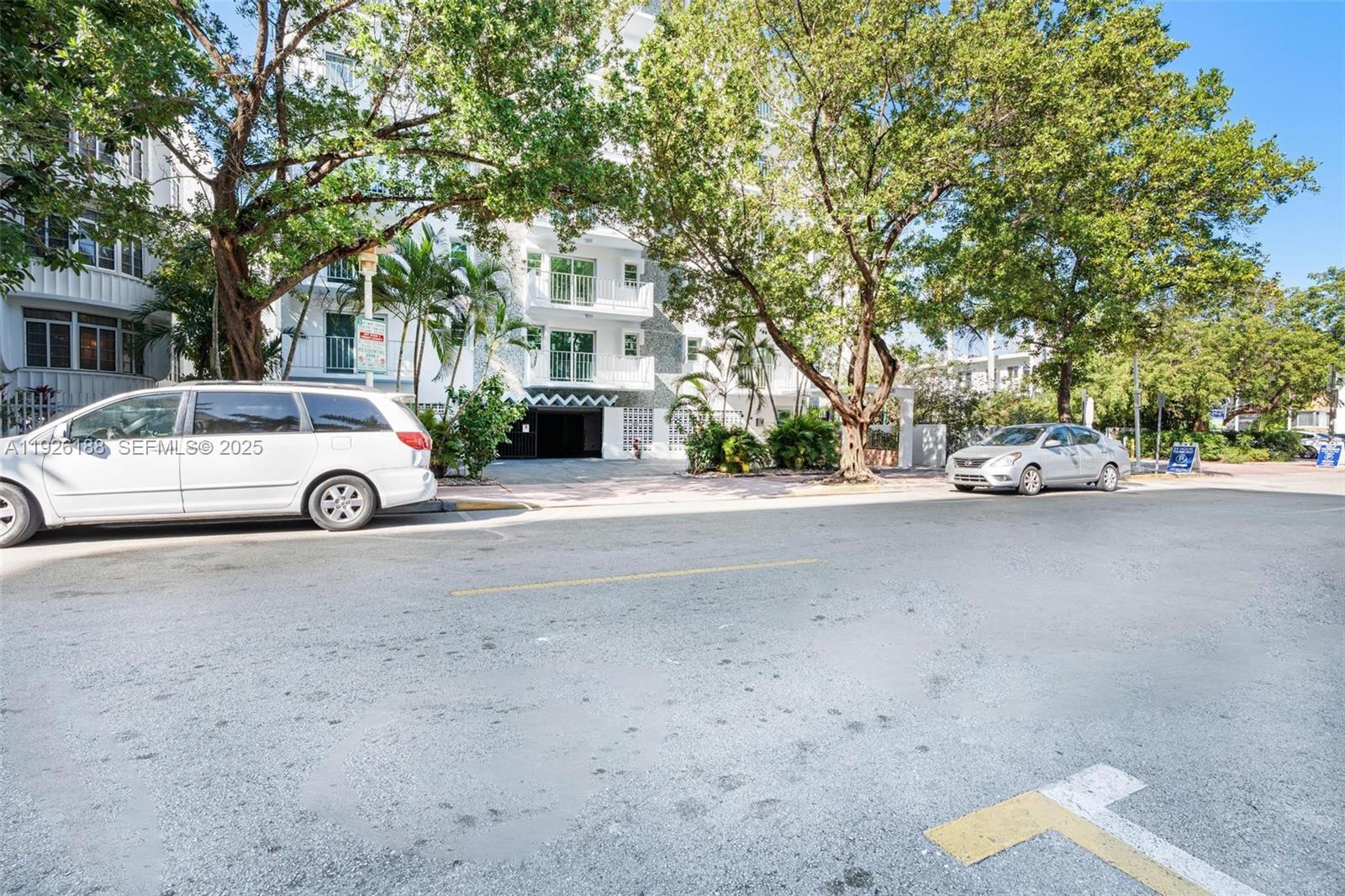 1820 James Ave #2A Miami Beach, FL 33139