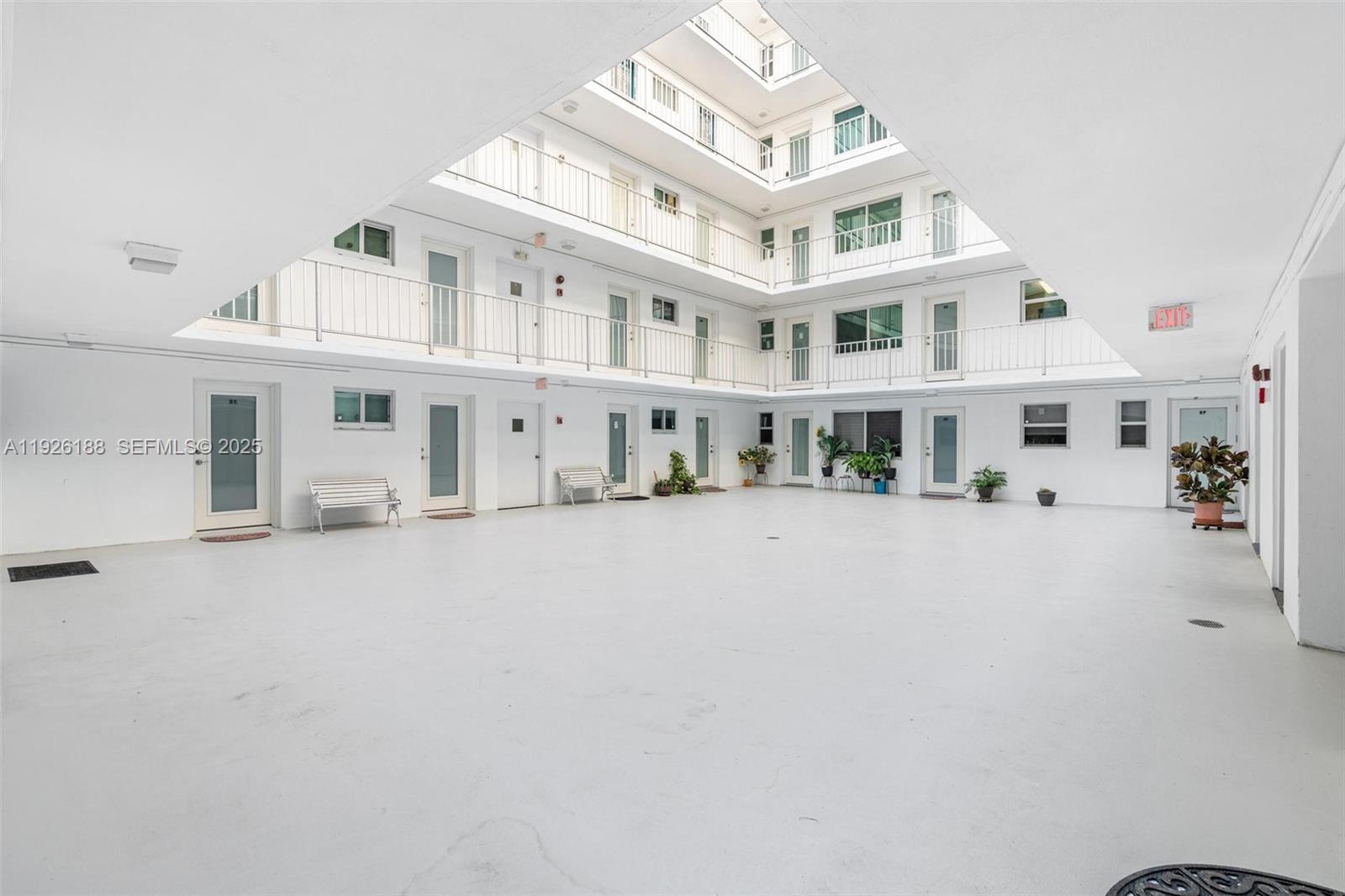 1820 James Ave #2A Miami Beach, FL 33139