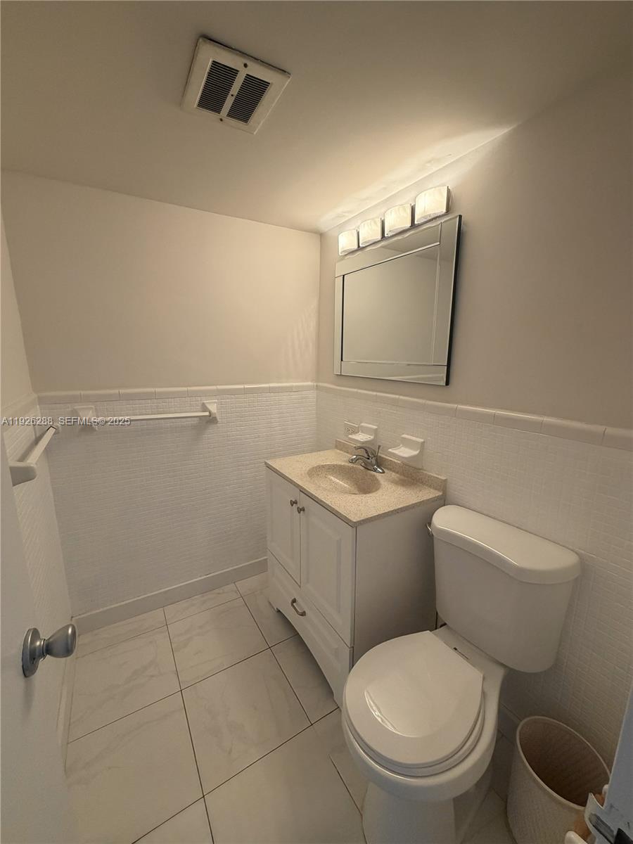 9700 E Bay Hbr Dr #408 Bay Harbor Islands, FL 33154