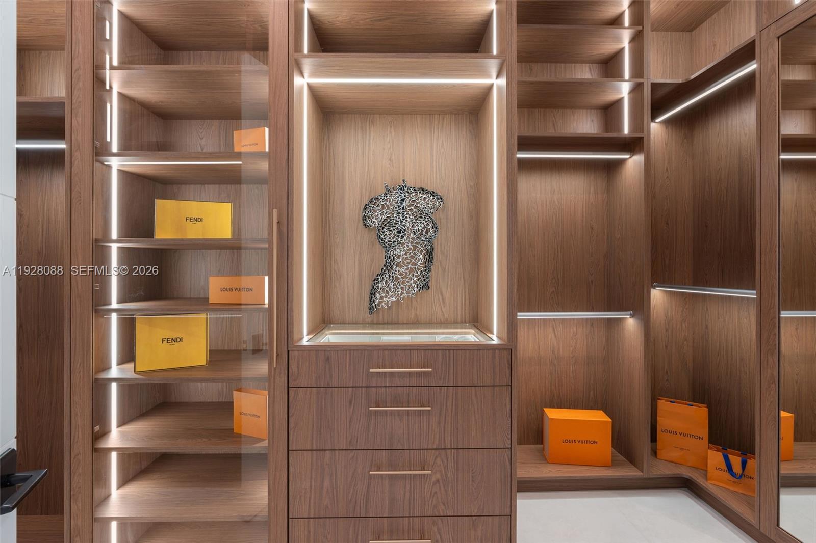 4910 NE 27th Ave Lighthouse Point, FL 33064