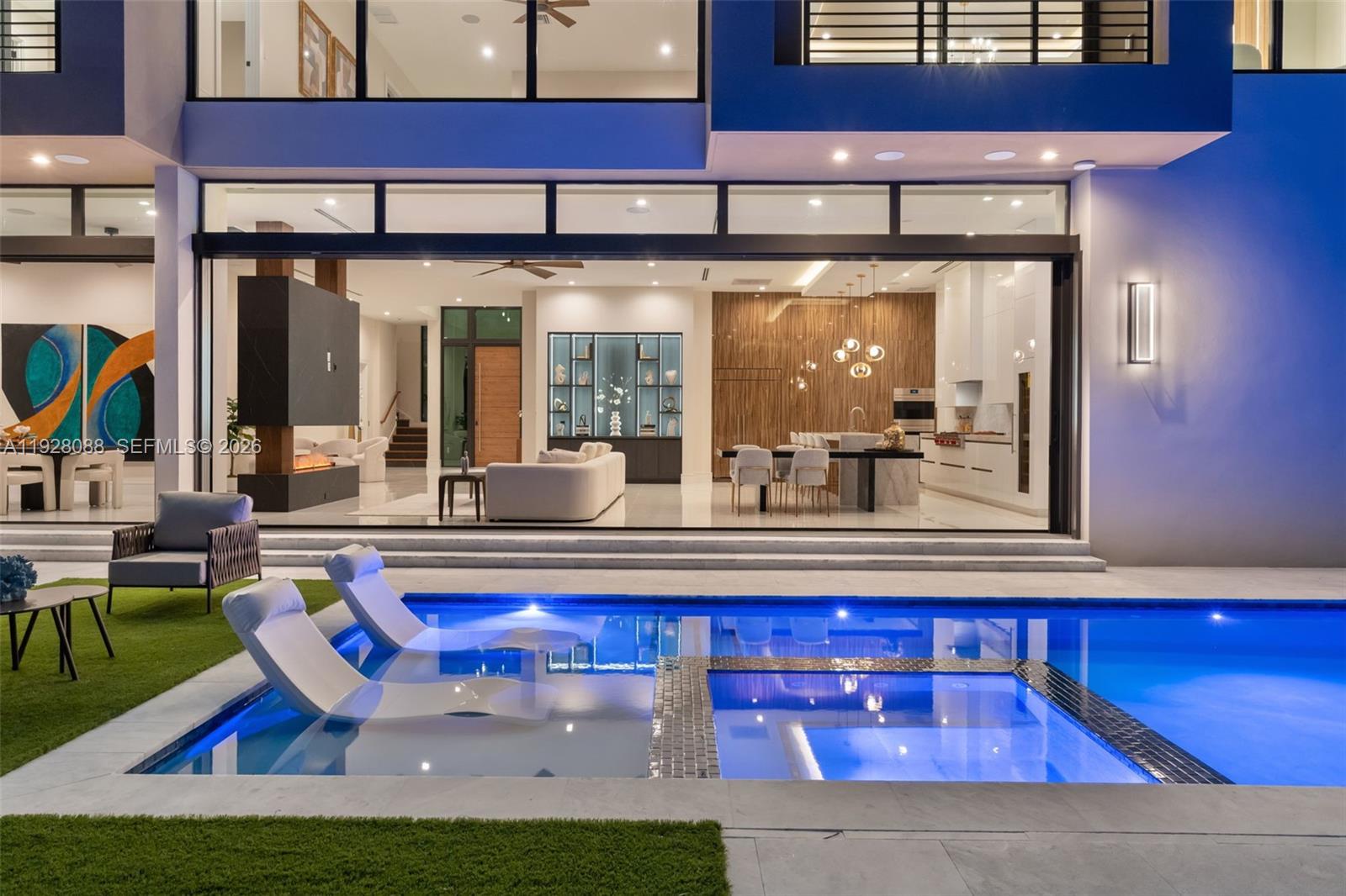 4910 NE 27th Ave Lighthouse Point, FL 33064