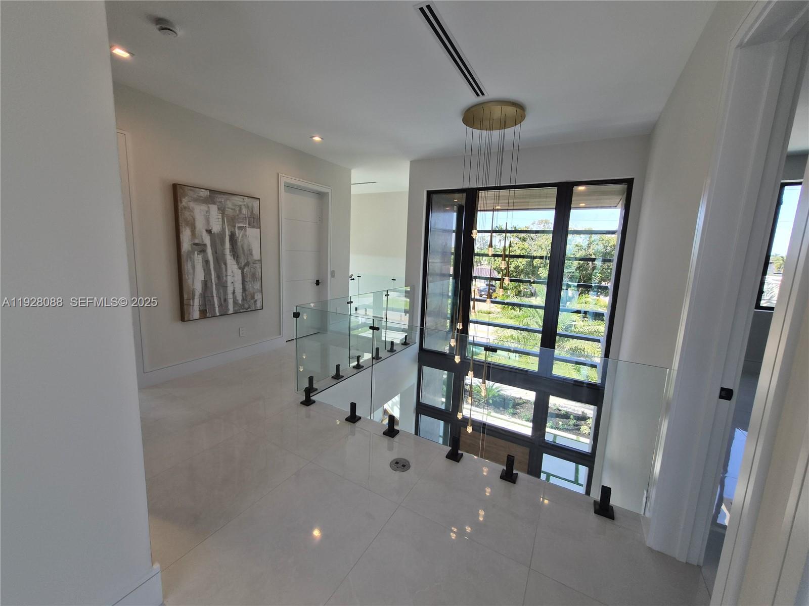 4910 NE 27th Ave Lighthouse Point, FL 33064