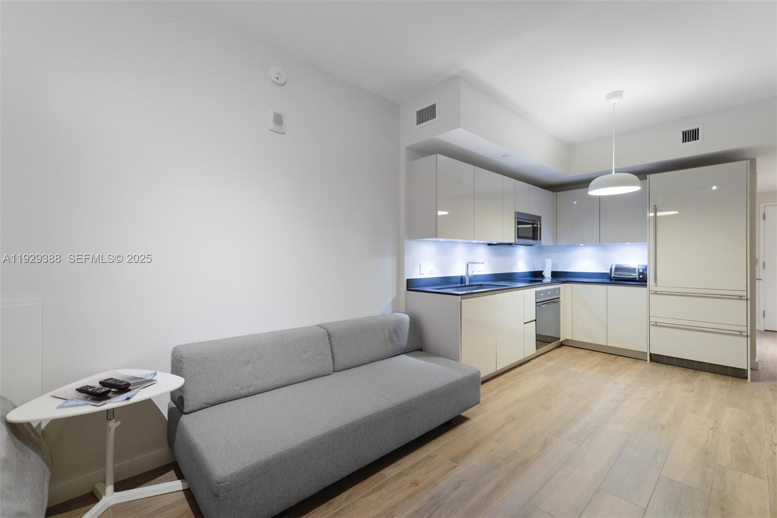 image 1010 Brickell9