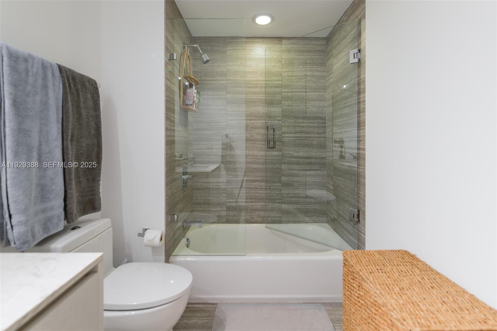 image 1010 Brickell14