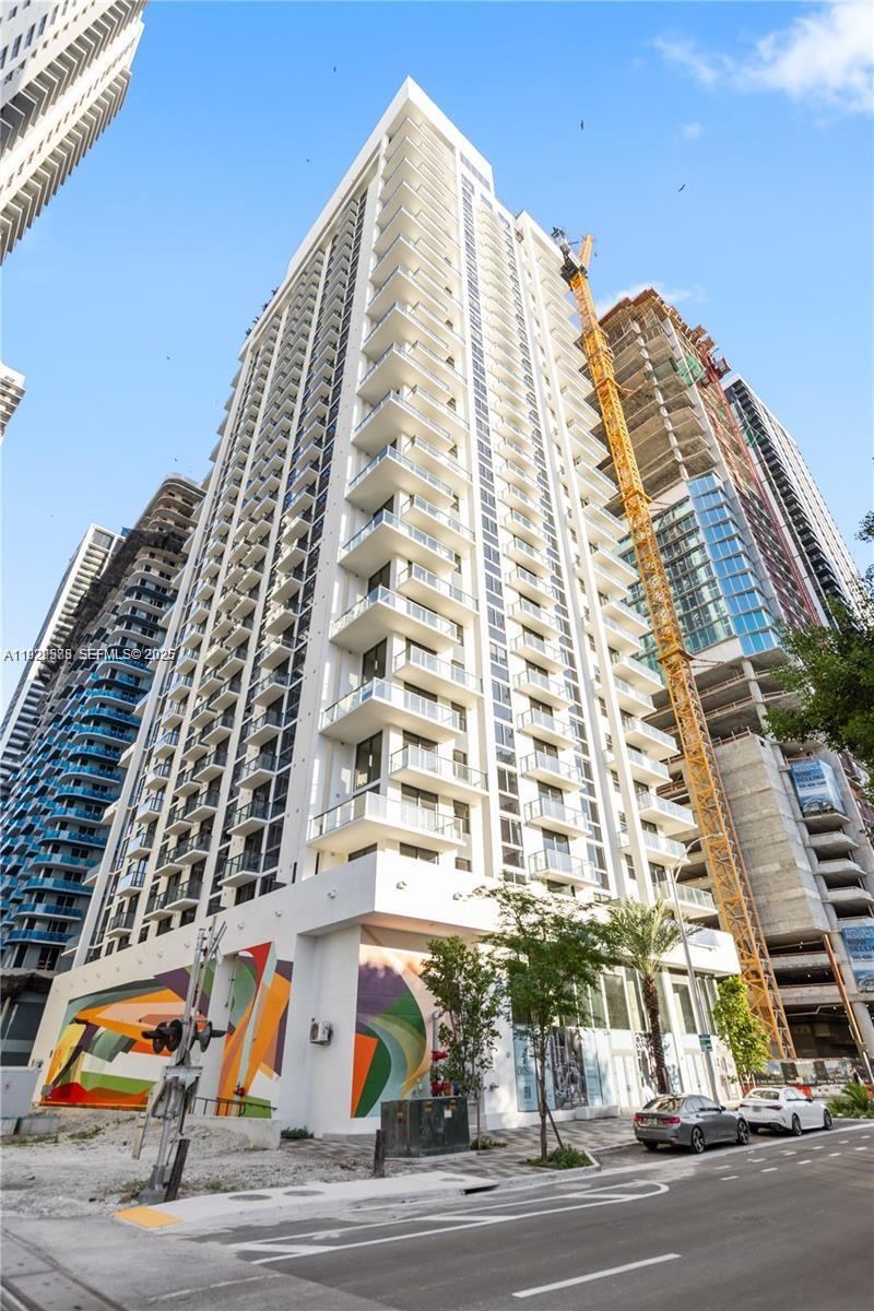 11 NE 6th #2610 Miami, FL 33132