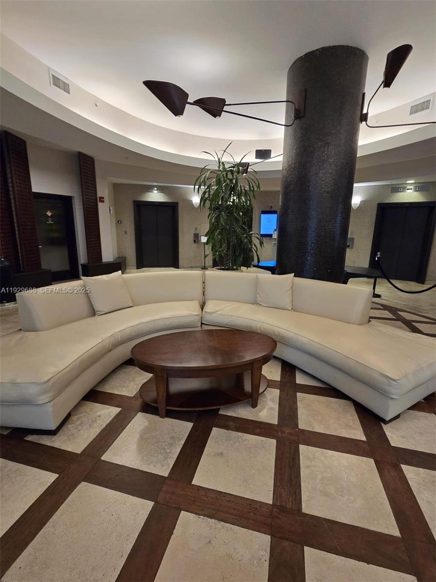 1500 Bay Rd #1178S Miami Beach, FL 33139