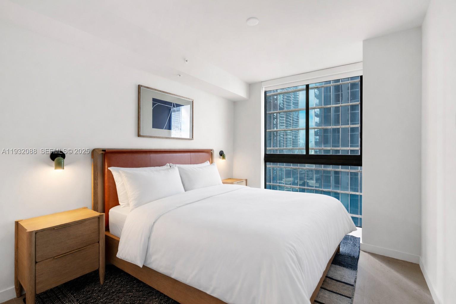 11 NE 6th St #2005 Miami, FL 33132