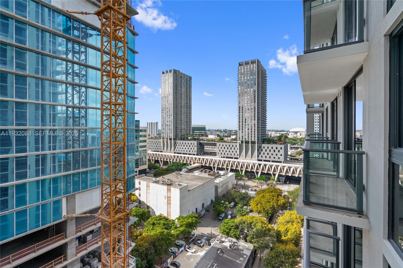 11 NE 6th St #2005 Miami, FL 33132