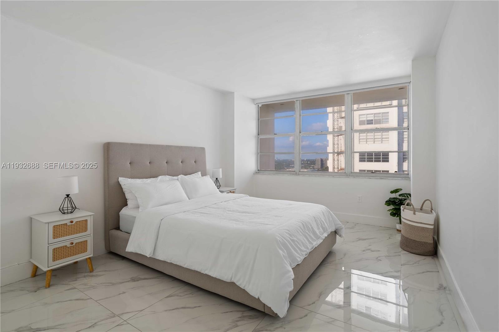 18051 Biscayne Blvd #1904-1 Aventura, FL 33160