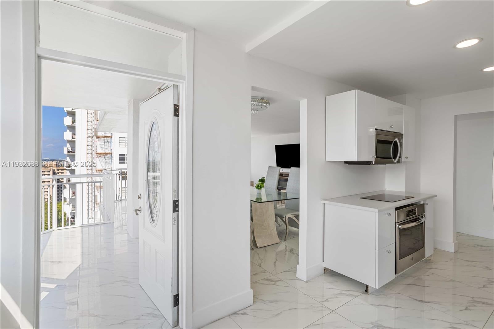 18051 Biscayne Blvd #1904-1 Aventura, FL 33160