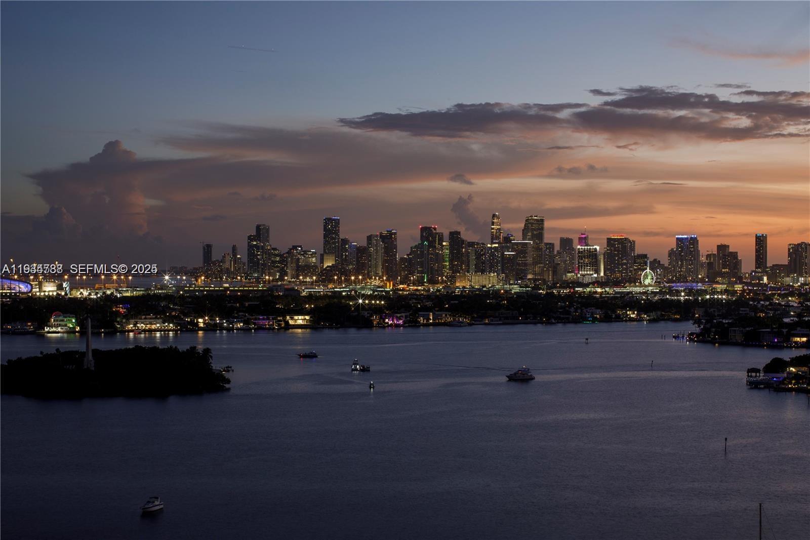 11 Island Ave #PH5 Miami Beach, FL 33139