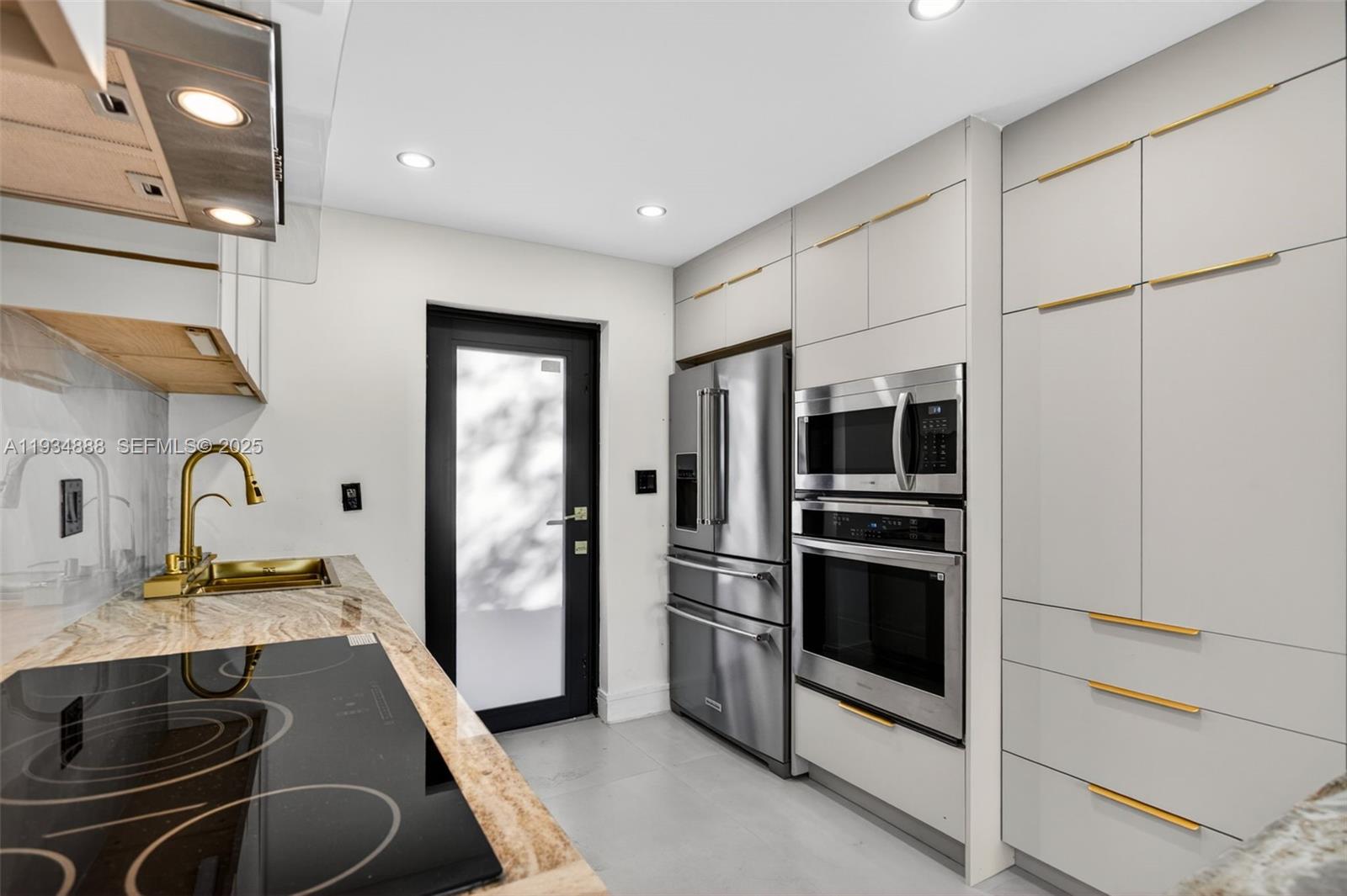 1488 NE 29th St Pompano Beach, FL 33064