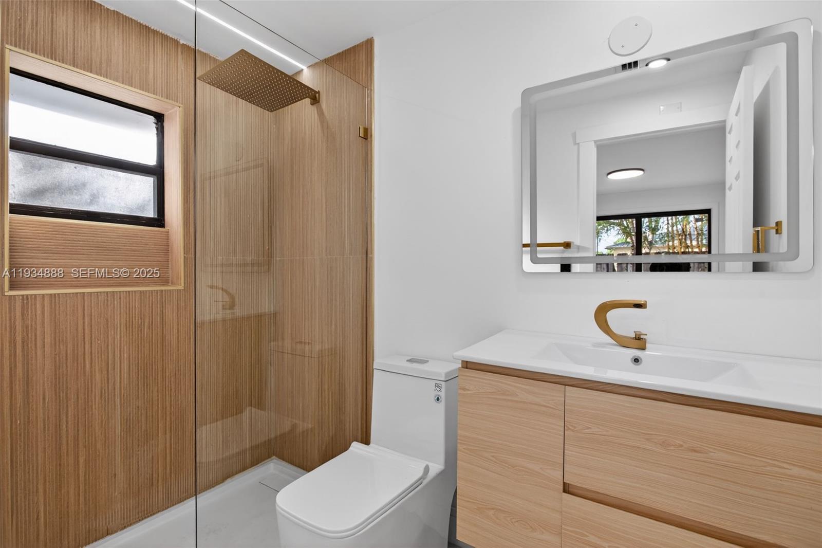 1488 NE 29th St Pompano Beach, FL 33064