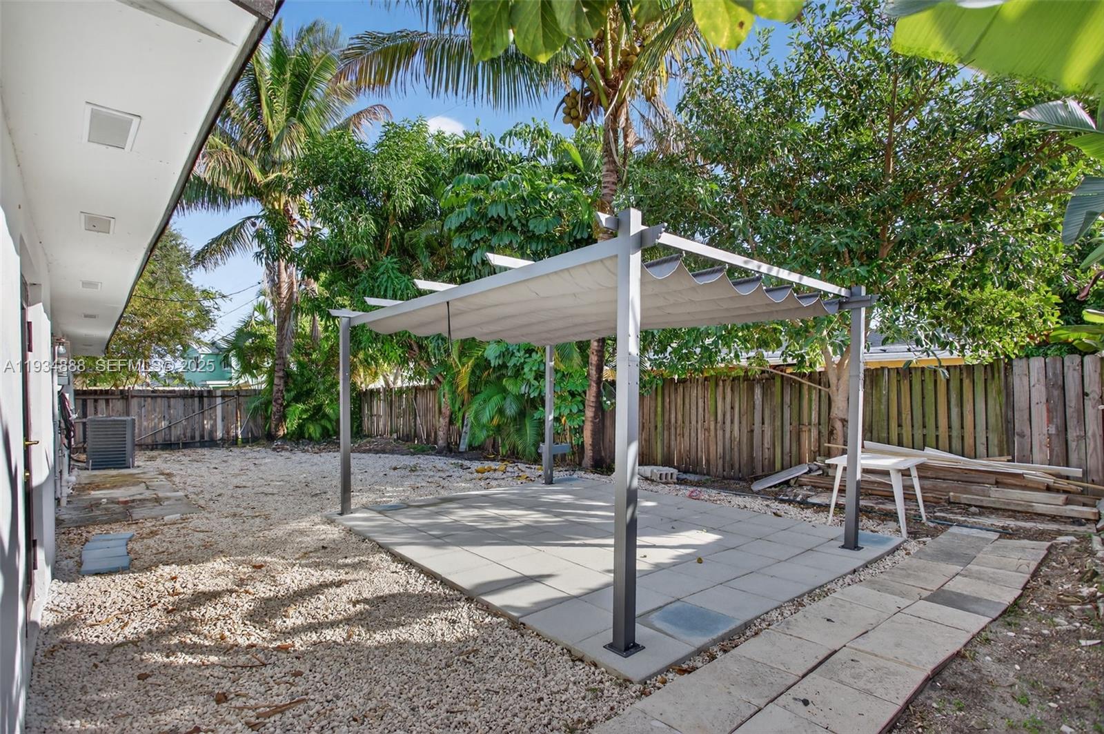 1488 NE 29th St Pompano Beach, FL 33064