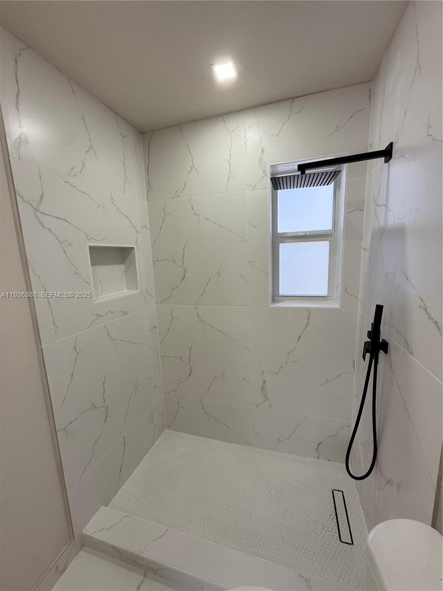 7821 NW 30th St Davie, FL 33024