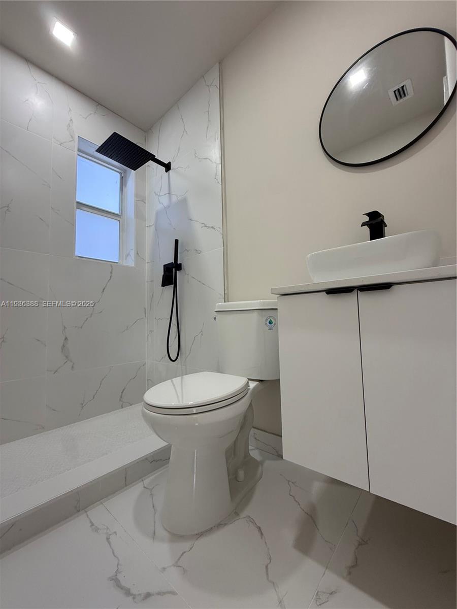 7821 NW 30th St Davie, FL 33024