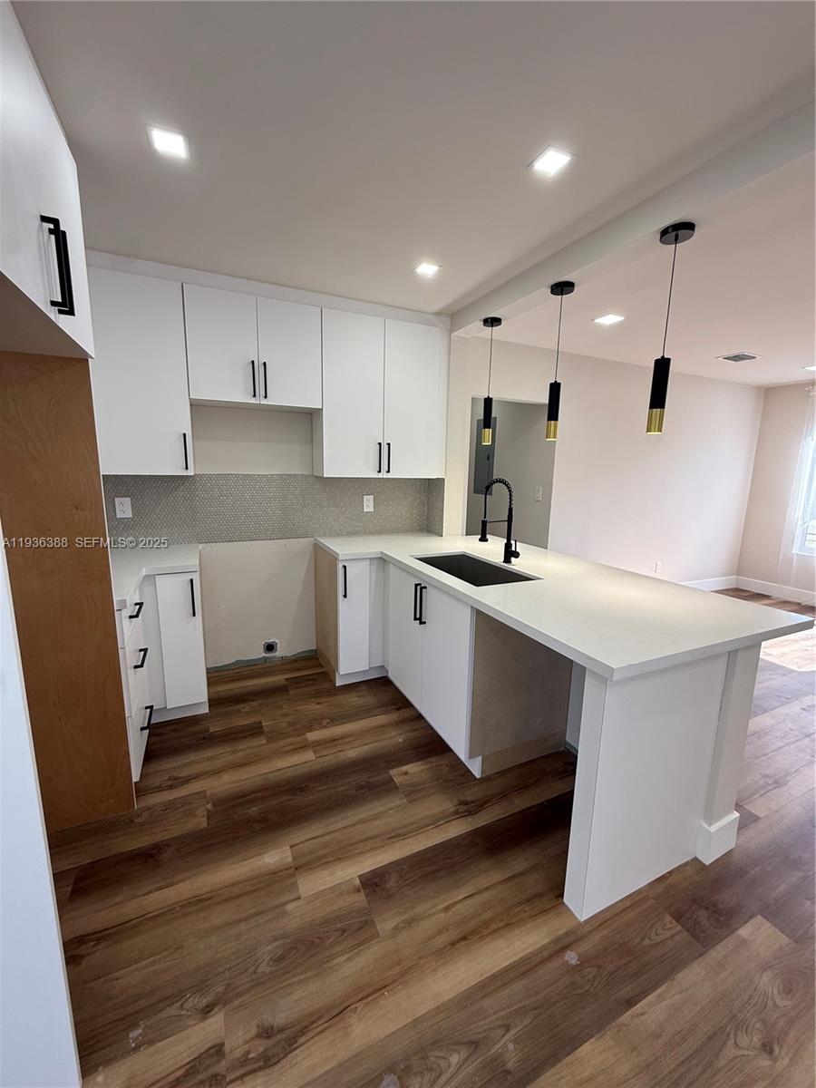 7821 NW 30th St Davie, FL 33024