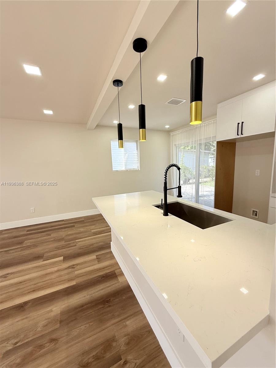 7821 NW 30th St Davie, FL 33024