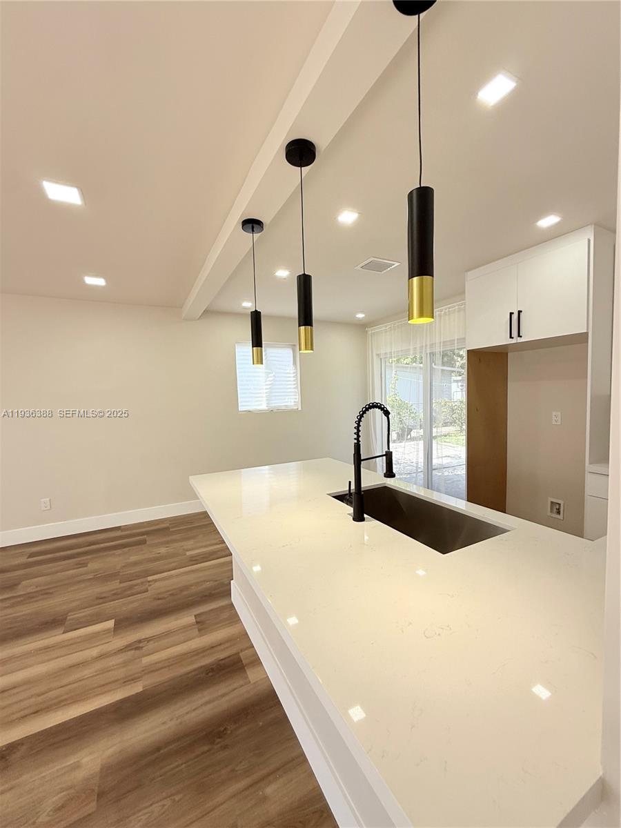 7821 NW 30th St Davie, FL 33024